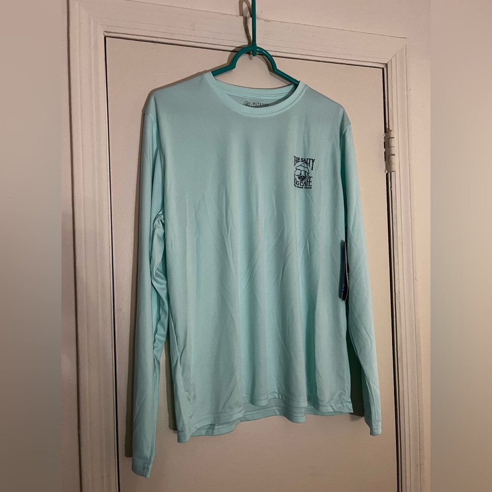Altered Latitudes Salty Dog Cafe Hilton Head  Blue long sleeve shirt
Size Medium